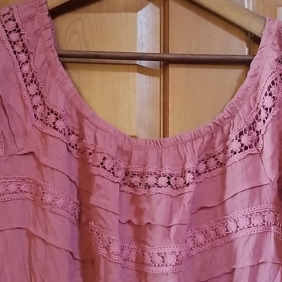 NWT Romper - Picture 7 of 8